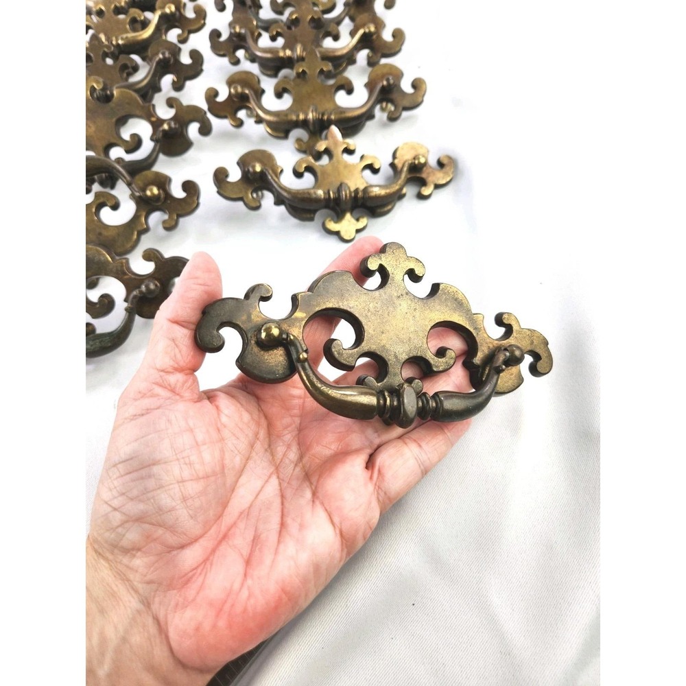 12 VINTAGE Keeler Brass Co KBC Chippendale Batwing Drawer Handles Pulls 2278